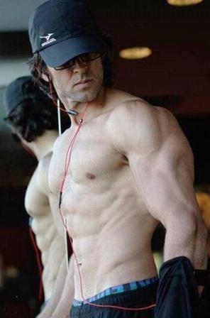 Hrithik Roshan Workout Routine, Diet Chart, and ...
