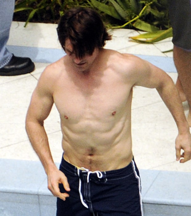 Tom Cruise Workout Routine, Diet Plan, and Body Stats