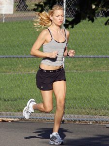 Kate Hudson Running