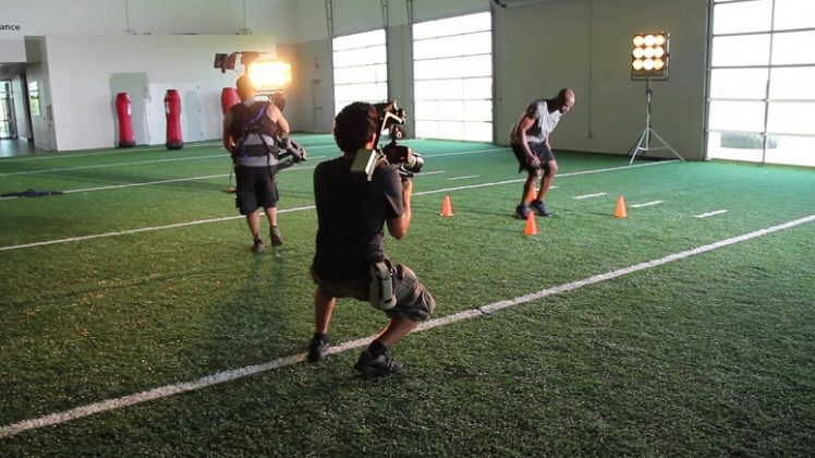 Adrian Peterson Workout Routine, Diet Plan, Body Stats