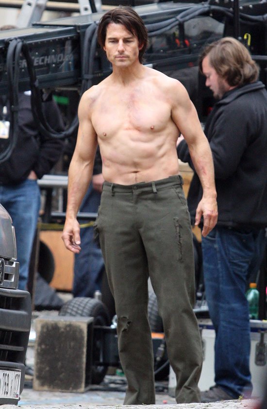 Tom Cruise Workout Routine, Diet Plan, and Body Stats | Born to Workout