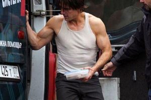 tom cruise workout 2023