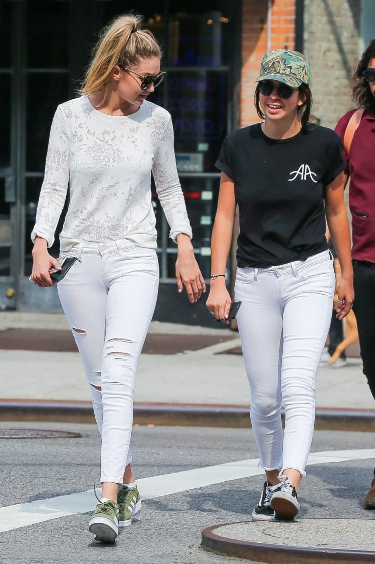 Gigi Hadid Workout Routine, Diet Plan, Body Measurements